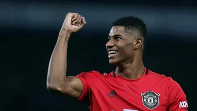 Nova campanha de Rashford d&aacute; resultado, governo recua e anuncia refei&ccedil;&otilde;es gratuitas a crian&ccedil;as carentes at&eacute; fim de 2021