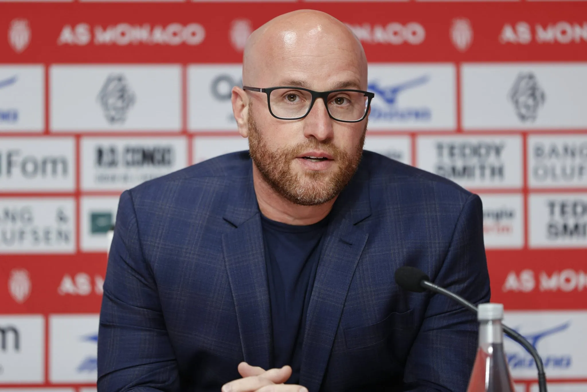 &lsquo;N&iacute;vel amador&rsquo;: Dirigente brasileiro &eacute; criticado por grupo de ultras na Fran&ccedil;a