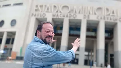 Ricardo Agostinho, candidato &agrave; presid&ecirc;ncia do Santos, afirma: &lsquo;Defendo a transforma&ccedil;&atilde;o do clube em SAF&rsquo;