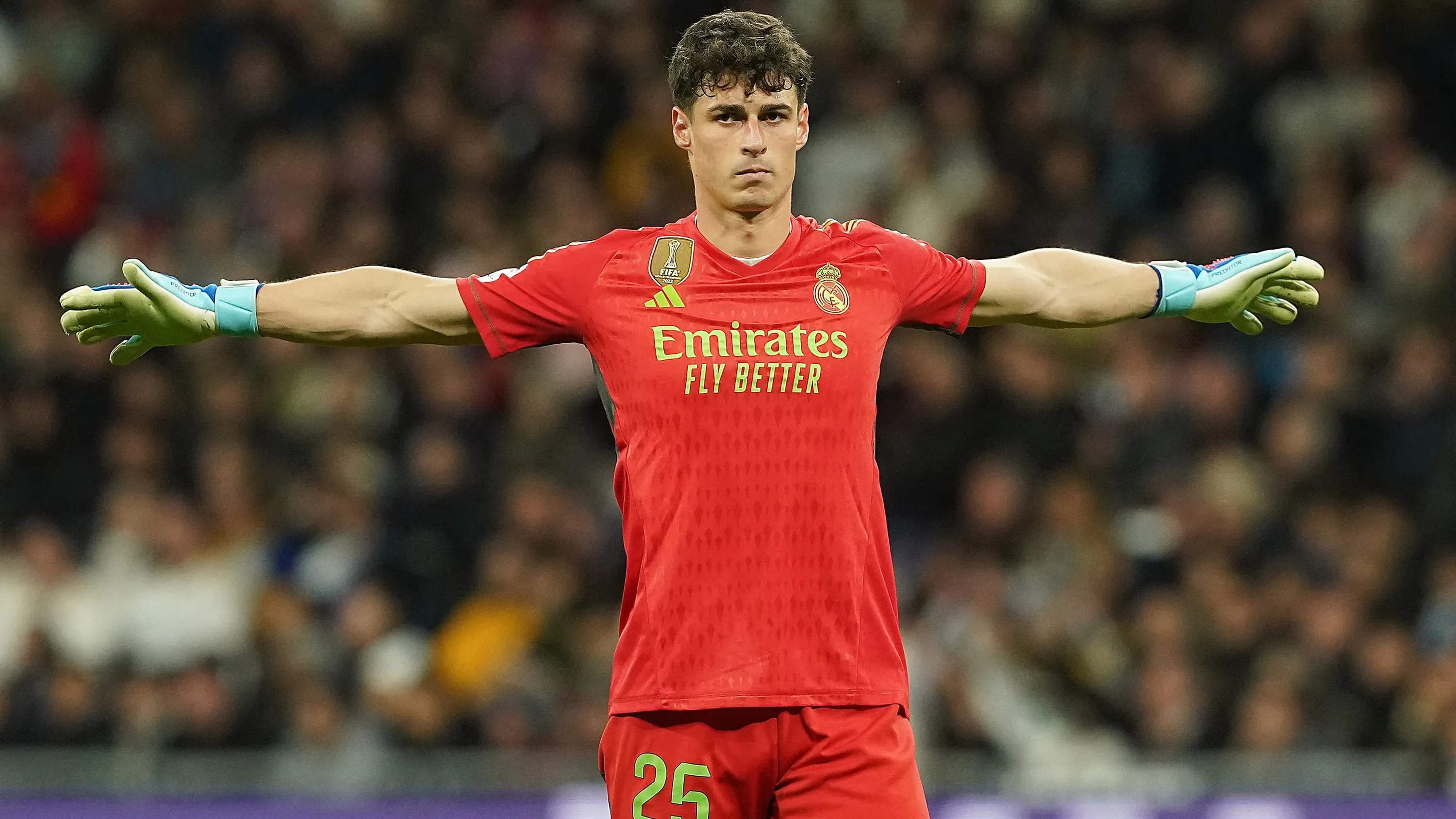 Contratado para o lugar do lesionado Courtois, Kepa tamb&eacute;m vira desfalque por les&atilde;o do Real Madrid