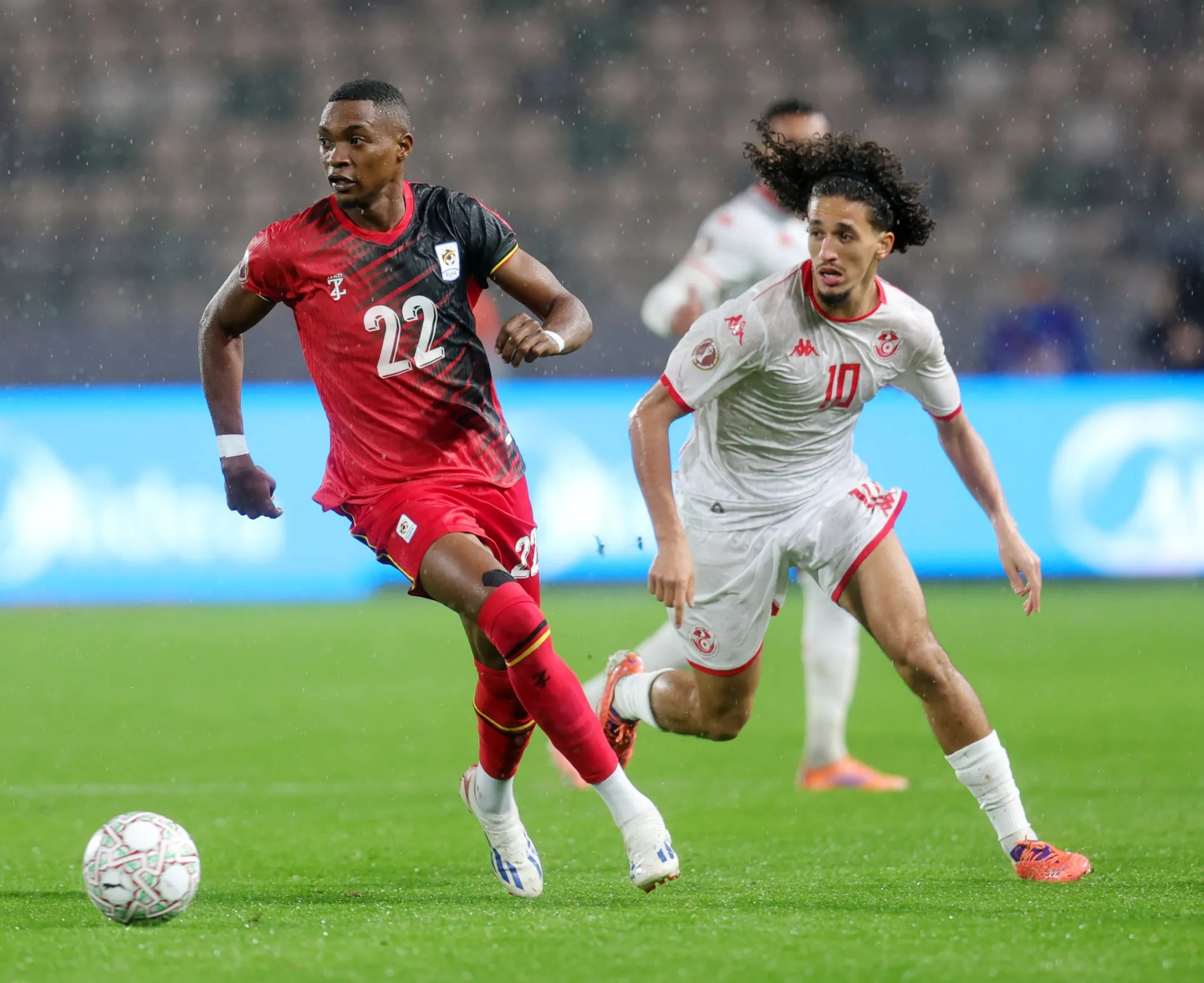Tun&iacute;sia x Uganda durante a Copa Africana de Na&ccedil;&otilde;es (Foto: Iconsport)