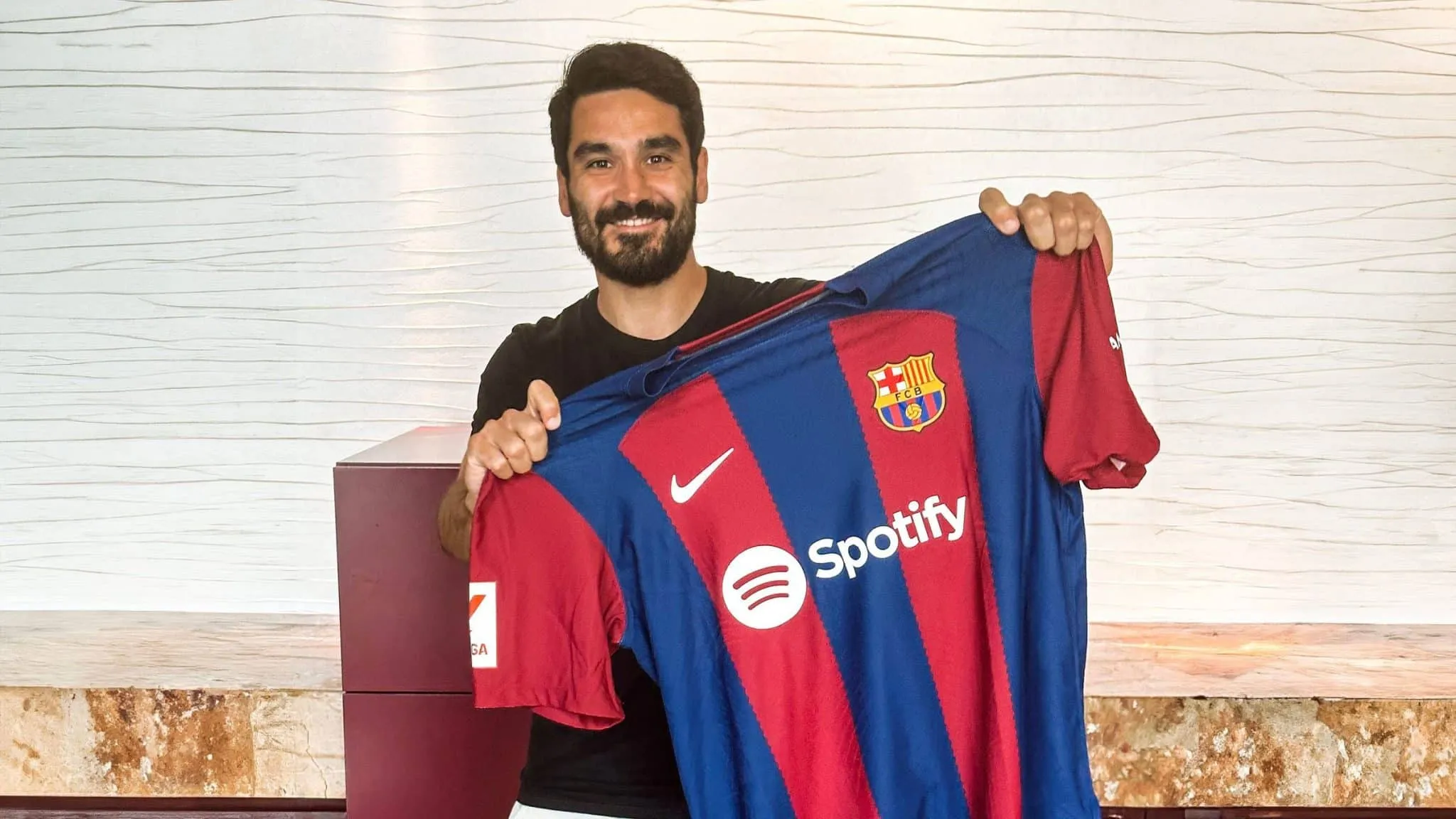 G&uuml;ndogan &eacute; refor&ccedil;o de Champions para um Barcelona em reconstru&ccedil;&atilde;o