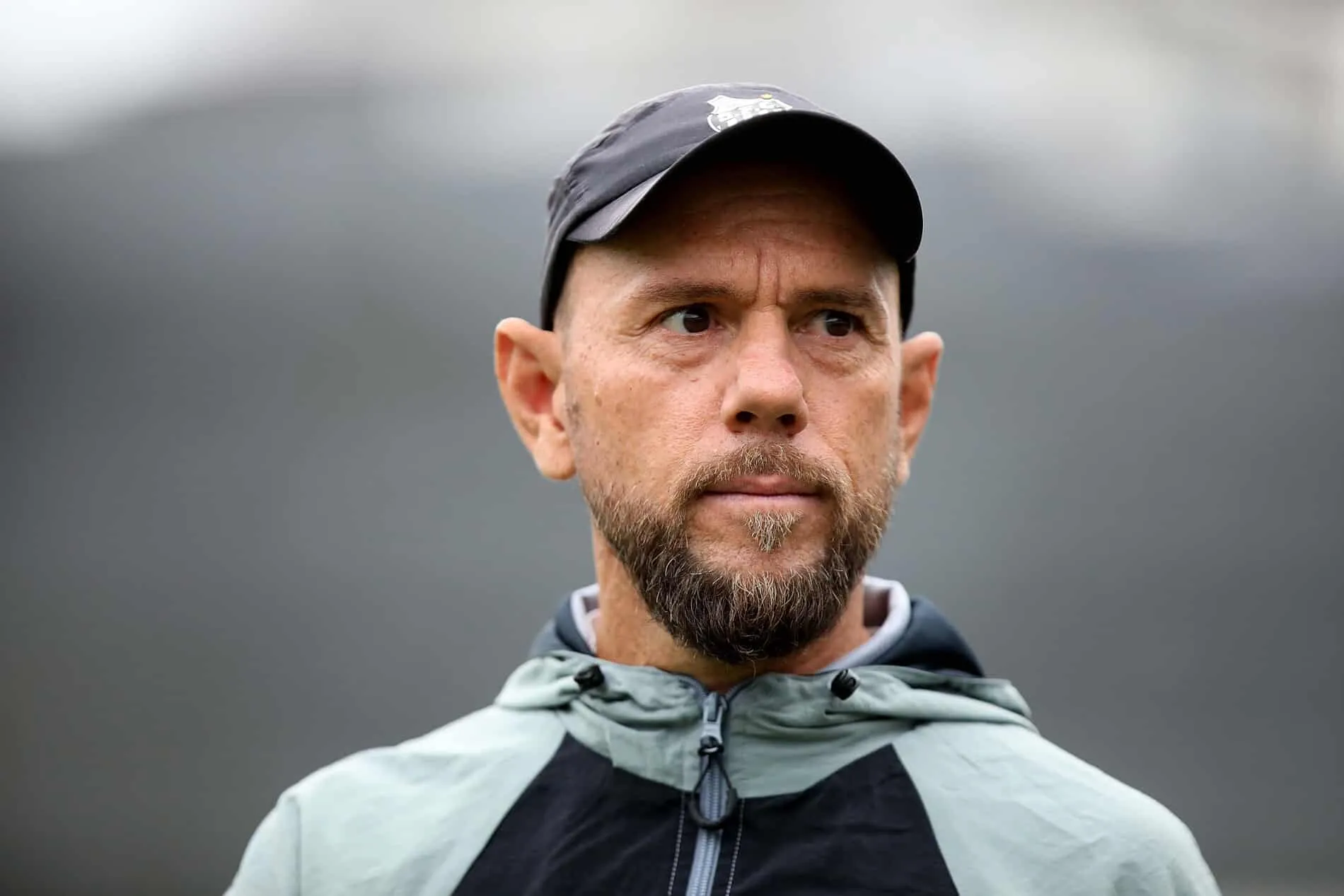 Kleiton Lima nega acusa&ccedil;&otilde;es de ass&eacute;dio e Santos se diz &lsquo;feliz&rsquo; com a volta do t&eacute;cnico
