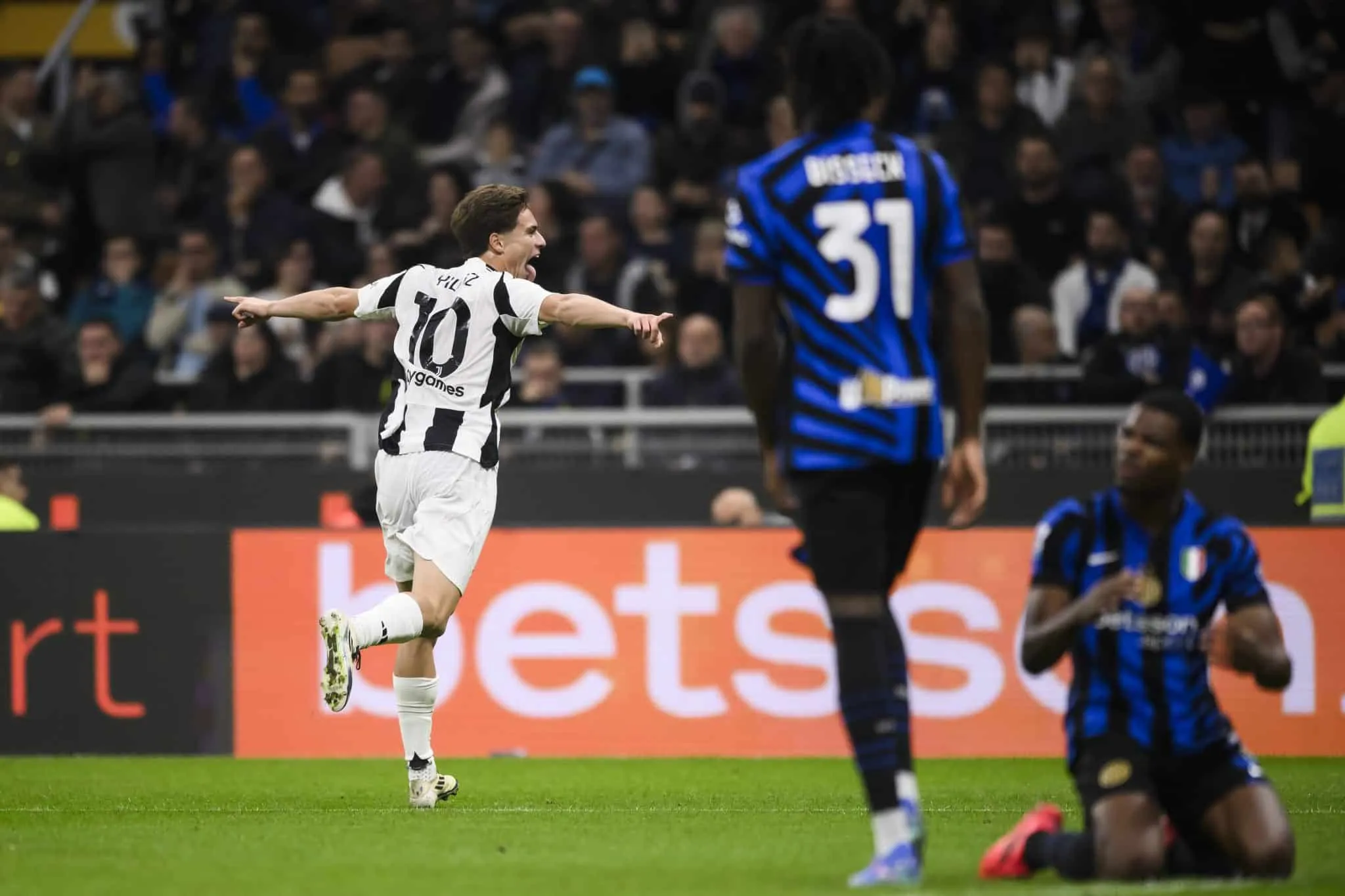Cl&aacute;ssico de oito gols entre Internazionale e Juventus refor&ccedil;a coragem de Thiago Motta