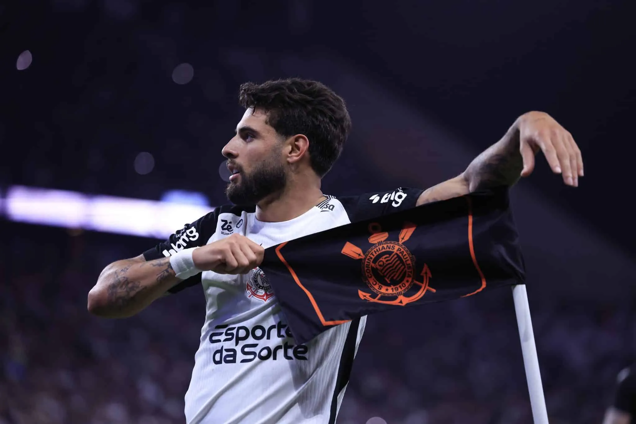 Majestoso exp&otilde;e diferen&ccedil;a que separa Corinthians e S&atilde;o Paulo na briga por vaga na Libertadores