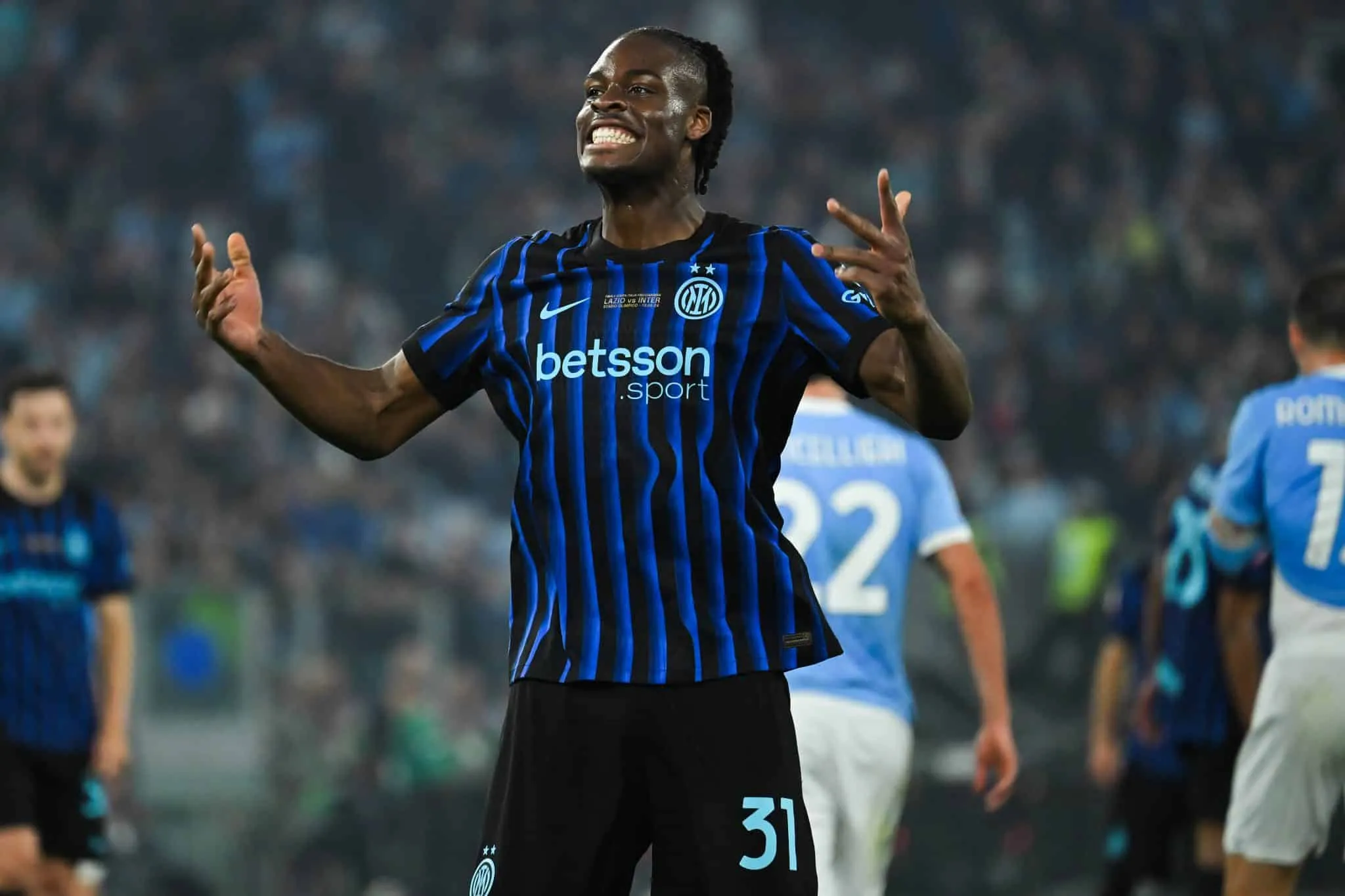 Yann Bisseck em a&ccedil;&atilde;o pela Internazionale (Foto: Imago/Emmefoto)