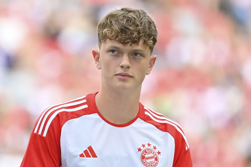 Foto: (IconSport) - Paul Wanner pelo Bayern de Munique