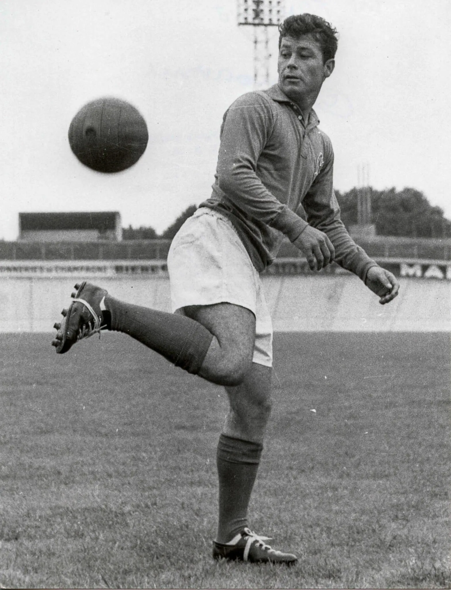 Quando o Botafogo tentou trazer Just Fontaine, j&aacute; artilheiro da Copa, para o futebol brasileiro