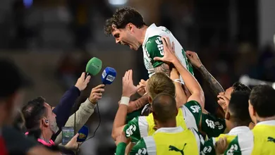 Bragantino amea&ccedil;a n&oacute; t&aacute;tico, mas Palmeiras encontra caminho do sucesso com duas solu&ccedil;&otilde;es