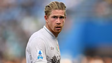 Indicado &agrave; Bola de Ouro doutrina e De Bruyne manda recado com gola&ccedil;o em estreia no Napoli