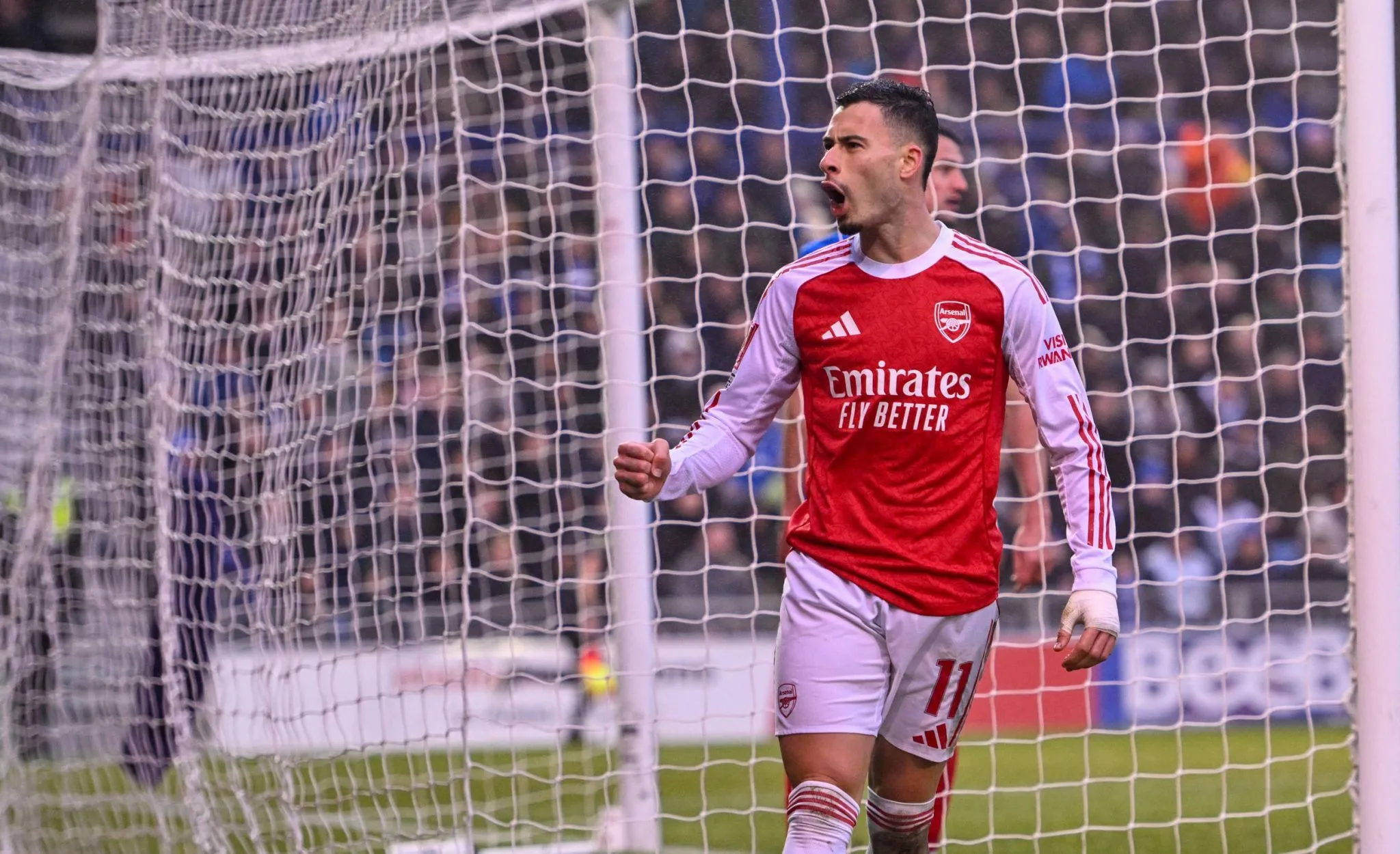 Gabriel Martinelli comemora gol em Portsmouth x Arsenal (Foto: Imago)