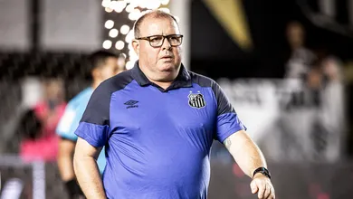 Santos: Ap&oacute;s vit&oacute;ria sobre o Coritiba, Marcelo Fernandes sai em defesa do goleiro Vladimir