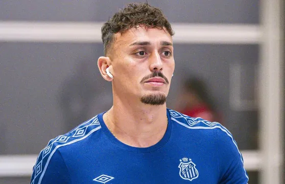 Pituca recebe proposta do exterior e pend&ecirc;ncia pode acelerar seu adeus ao Santos; entenda