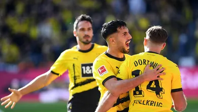 O Borussia Dortmund sofreu, mas superou o Union Berlin em jogo aberto e com VAR muito ativo