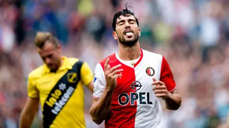 Pell&egrave; brilha e tira Feyenoord da lanterna. Ser&aacute; o fim da uruca?