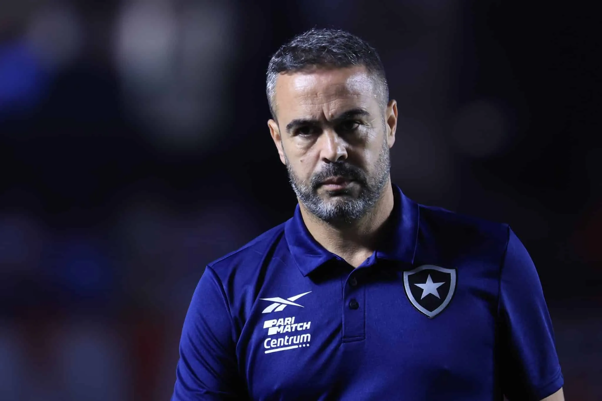 Artur Jorge condena arbitragem ap&oacute;s elimina&ccedil;&atilde;o do Botafogo: &lsquo;Vai ter gente envergonhada&rsquo;