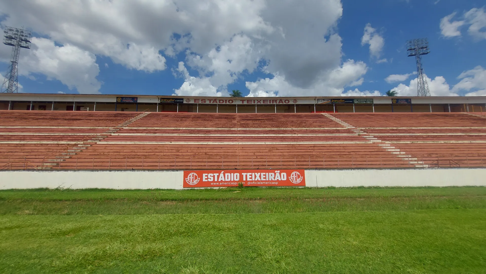 Arquibancadas do Teixeir&atilde;o 