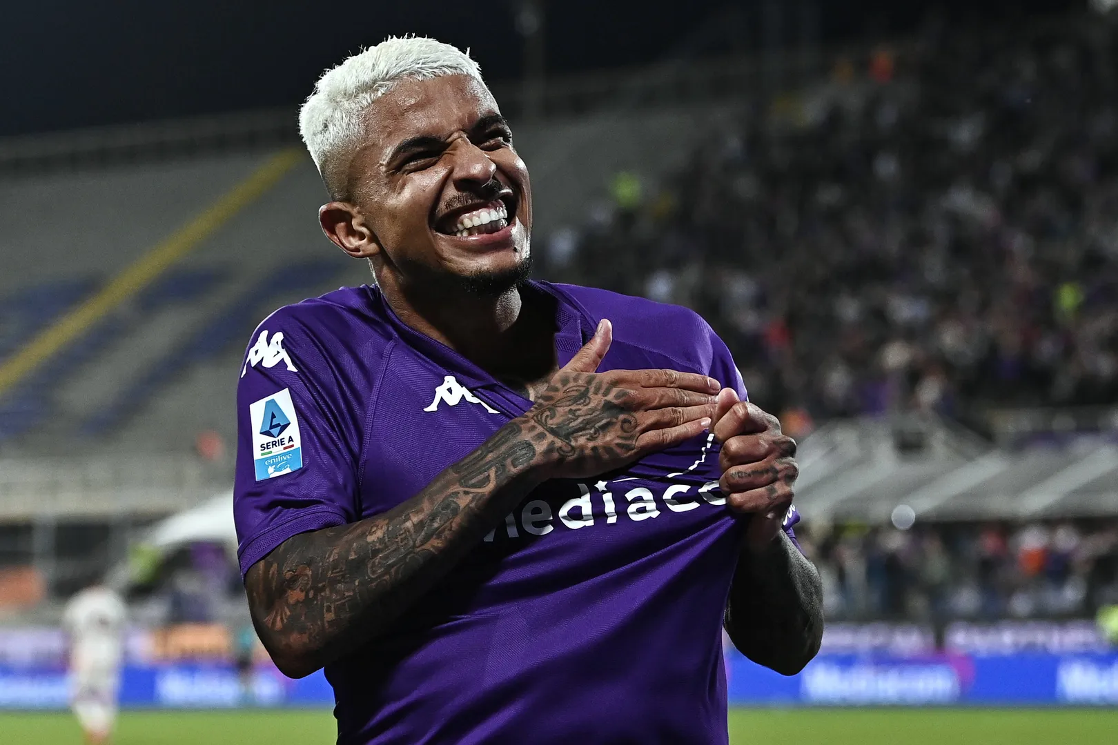 Dod&ocirc;, lateral da Fiorentina. Foto: Imago