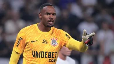 Carlos Miguel &eacute; anunciado pelo Nottingham Forest; veja quanto o Corinthians ir&aacute; receber