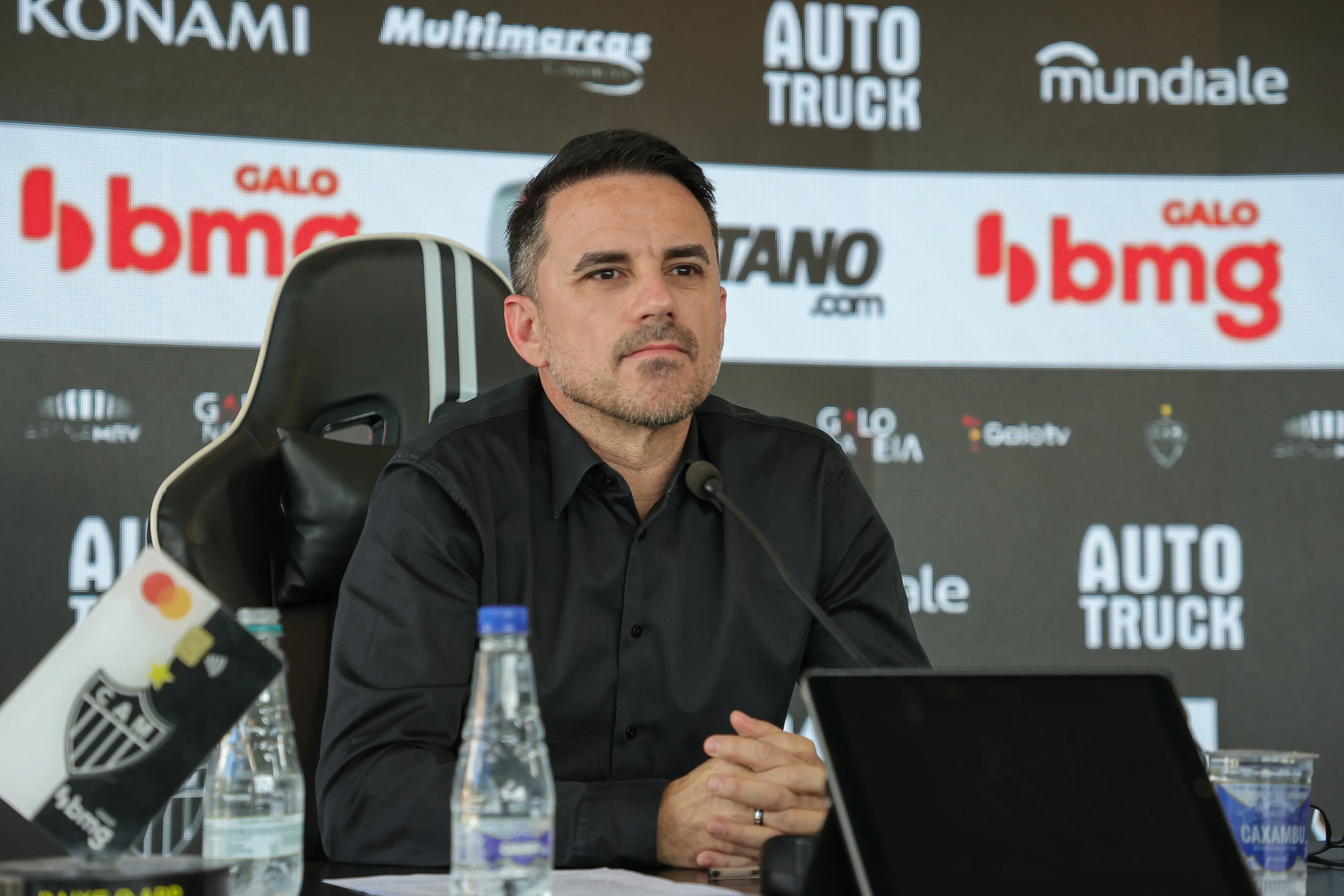 Com &lsquo;campanha p&iacute;fia&rsquo;, o Atl&eacute;tico-MG vai contratar? Diretor responde
