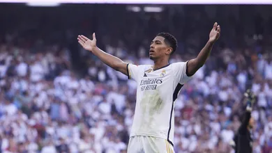 Bellingham e Vini Jr t&ecirc;m dia inspirado, e Real Madrid amassa o Osasuna no Santiago Bernab&eacute;u
