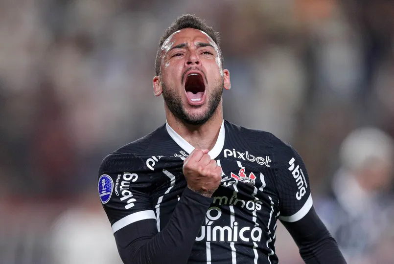 Corinthians vence o Universitario por 2 a 1 no Peru, com gols de Maycon e Ryan Gustavo