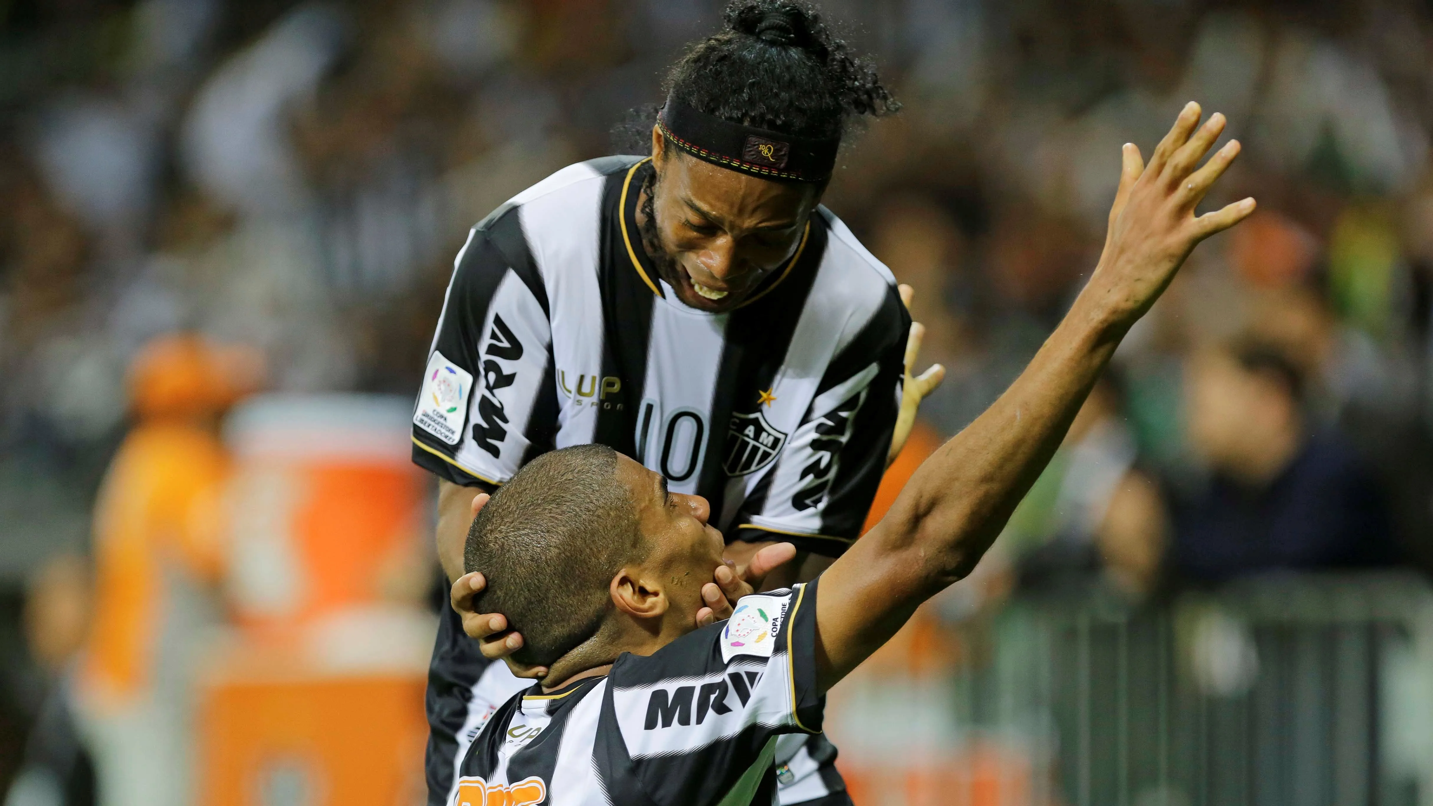 Copeiro, Galo n&atilde;o teve protagonistas. Teve salvadores