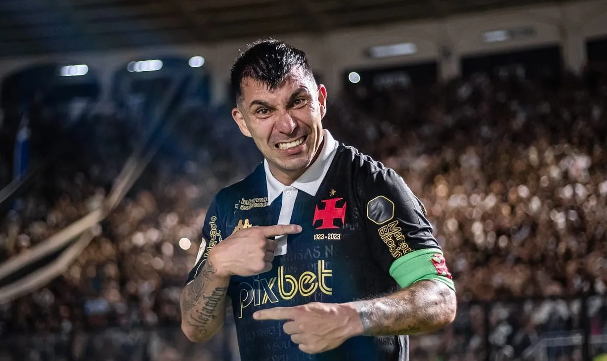 Medel supera pol&ecirc;micas e deixa o Vasco com saldo positivo e respeito da torcida