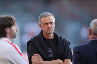 PSG faz primeira oferta de renova&ccedil;&atilde;o a astro em grande fase