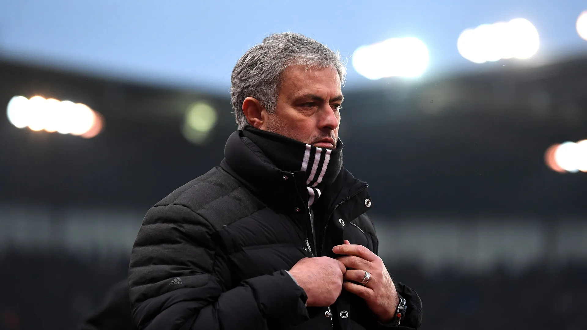 Mourinho admite que ser&aacute; dif&iacute;cil fazer o United glorioso de novo: &ldquo;N&atilde;o h&aacute; milagre no futebol&rdquo;