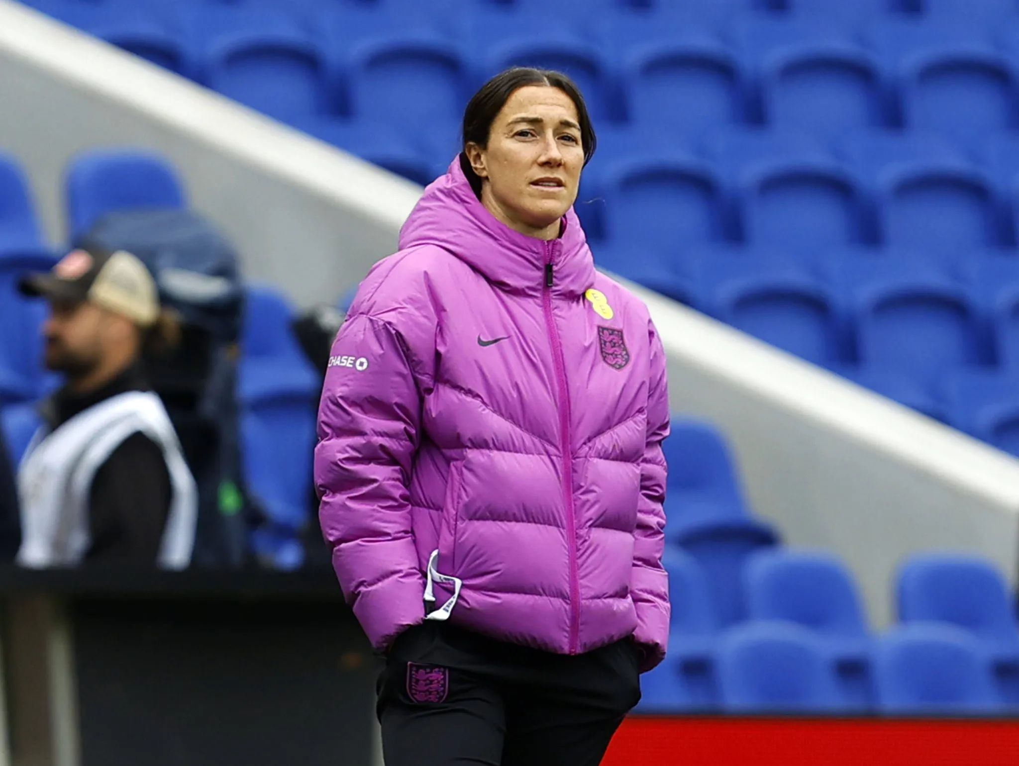 Lucy Bronze com a Inglaterra em jogo das Eliminatorias