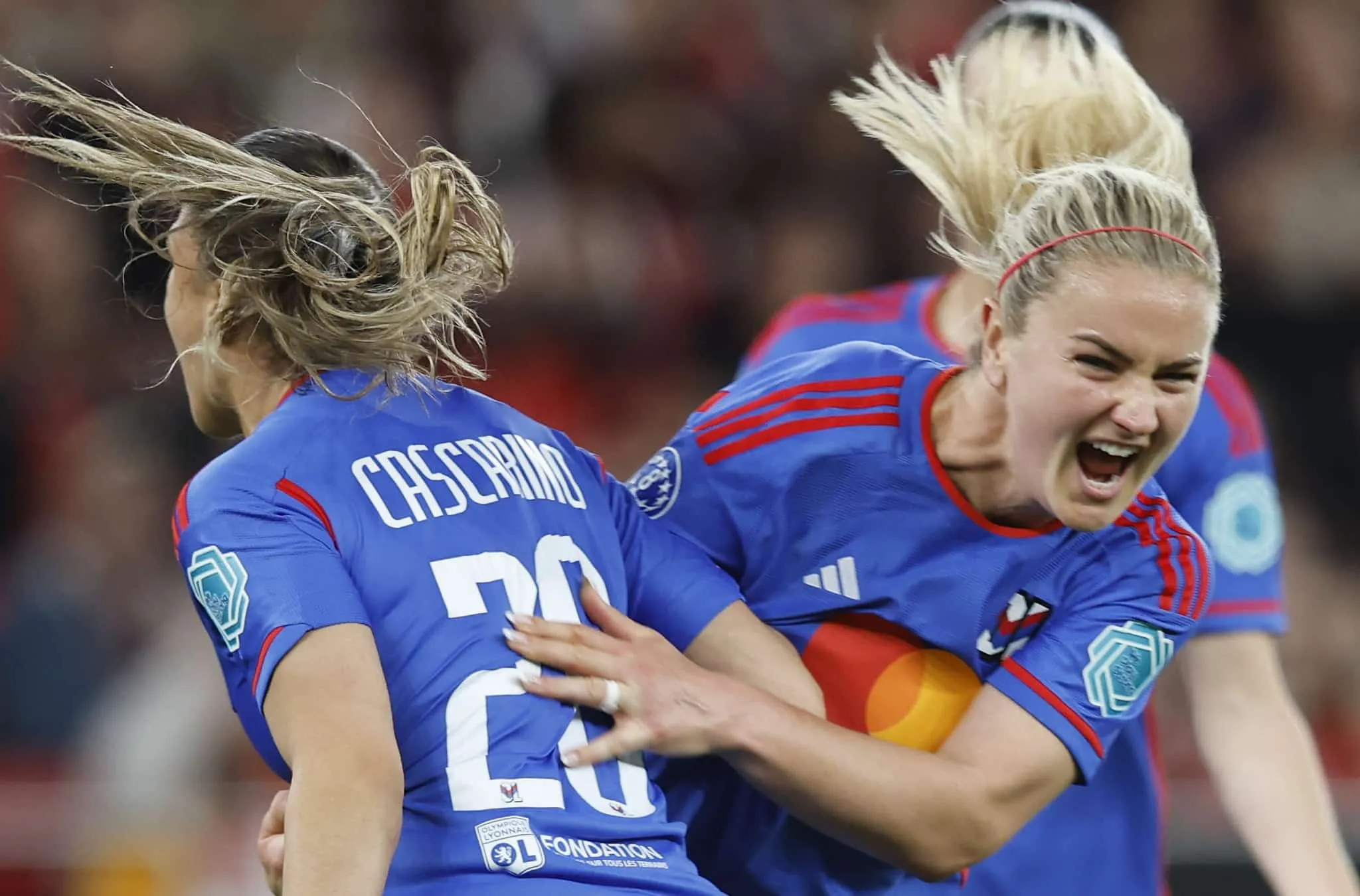 Lyon freia conto de fadas do Benfica e vira para largar na frente na Champions Feminina