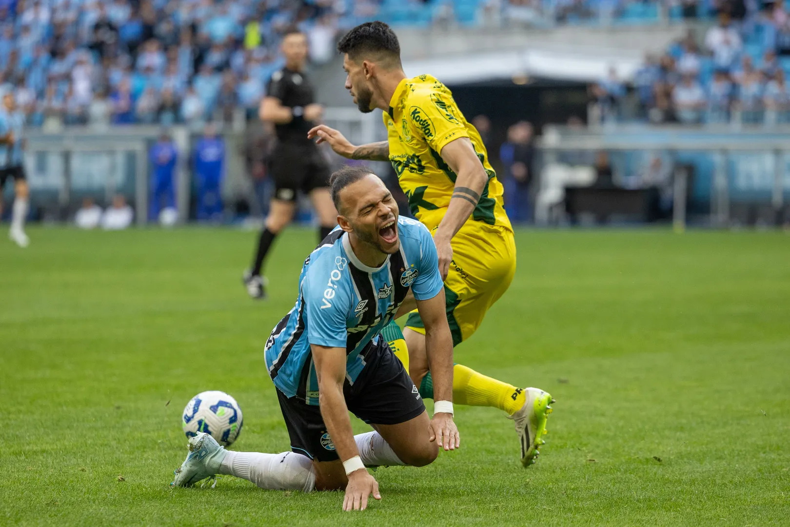 Gr&ecirc;mio voltou a perder para o Mirassol (Foto: Icon Sport)