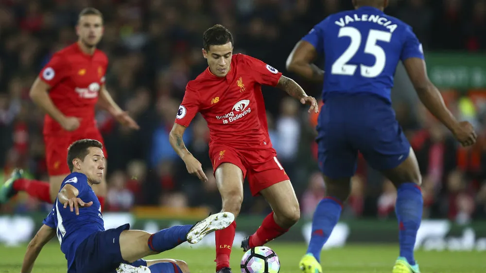 Defesa prevalece, De Gea faz milagre, e Liverpool e United fazem cl&aacute;ssico travado