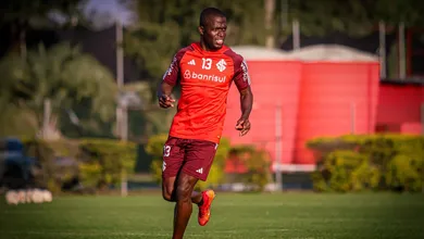 Internacional chega ao jogo do ano com ataque refor&ccedil;ado, mas com press&atilde;o no auge