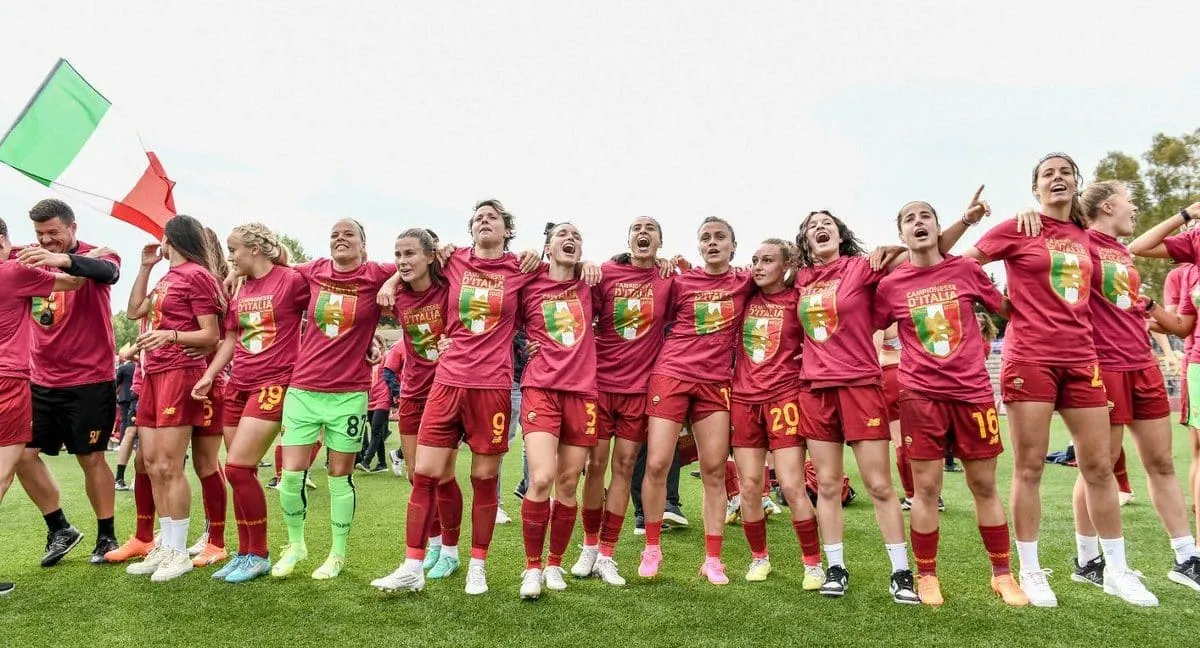 A Roma sublinha sua ascens&atilde;o no futebol feminino e conquista seu in&eacute;dito Scudetto entre as mulheres