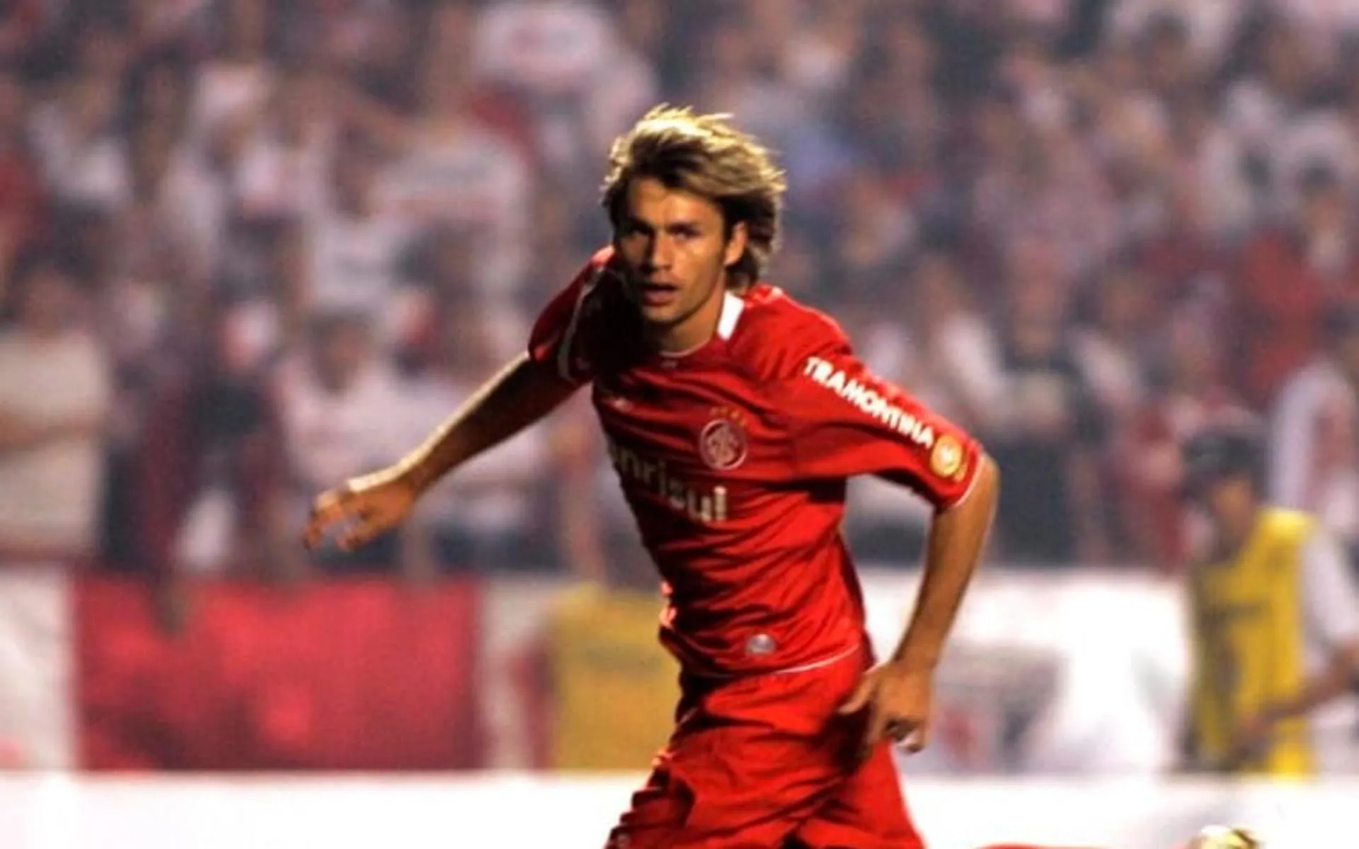 Rafael Sobis marcou os dois gols da vit&oacute;ria do Internacional sobre o S&atilde;o Paulo no jogo de ida da final de Libertadores de 2006, no Morumbi