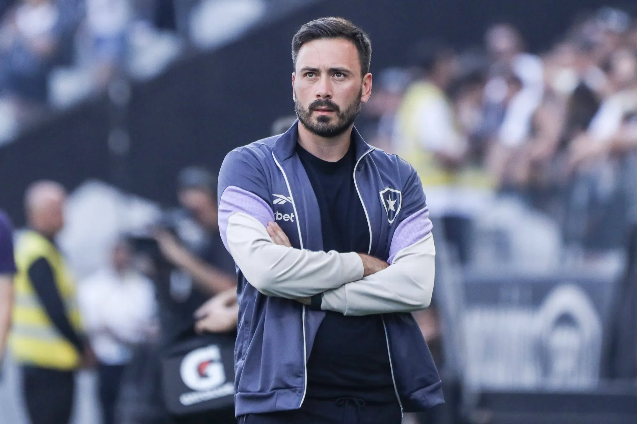 T&eacute;cnico Davide Ancelotti em atua&ccedil;&atilde;o pelo Botafogo (Foto: IMAGO / Brazil Photo Press)