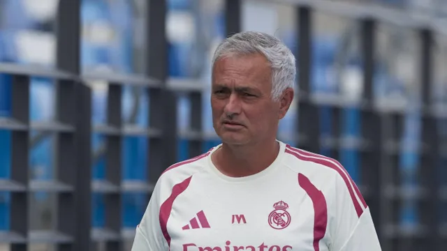 Mourinho: &lsquo;Eles n&atilde;o t&ecirc;m perfil que empolga a torcida, mas precis&aacute;vamos deles no Real Madrid&rsquo;