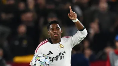 Endrick justifica confian&ccedil;a de Mourinho e salva deserto de ideias do Real Madrid