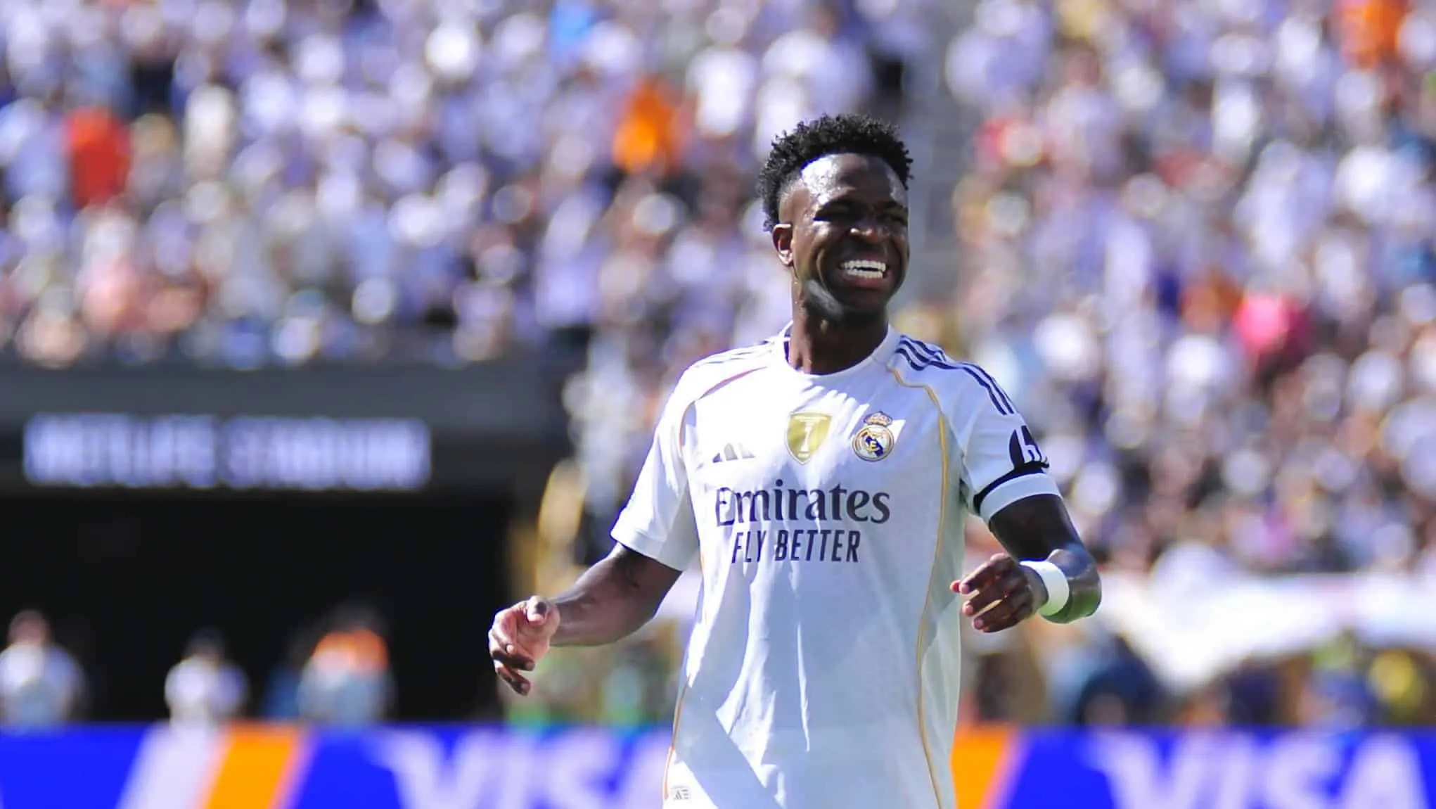 Novo lateral do Real Madrid refor&ccedil;a lado de Vini Jr e ajuda Alonso a imitar Leverkusen