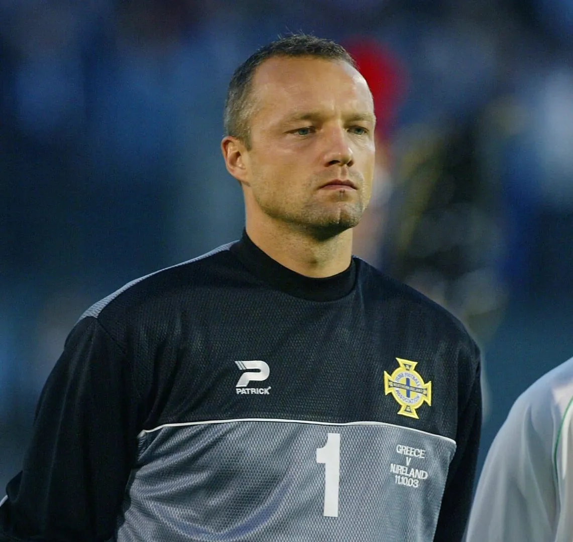 Maik Taylor pela Irlanda do Norte. 