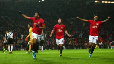 Numa noite inspirada de seu ataque, o Manchester United derrotou o Partizan e carimbou a classifica&ccedil;&atilde;o