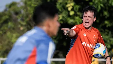 Diniz detona atua&ccedil;&atilde;o do Cruzeiro contra Lan&uacute;s, elenca falhas e d&aacute; receita de melhora