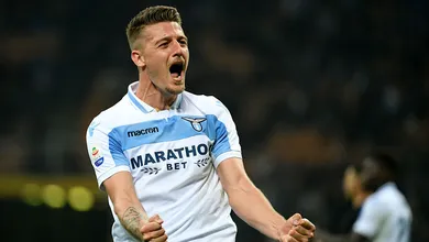 Lazio vence a Inter em Mil&atilde;o e volta &agrave; briga por uma vaga na Champions
