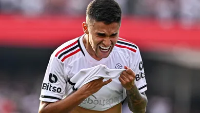 Nestor se despede e S&atilde;o Paulo chega a 10 sa&iacute;das confirmadas; veja os pr&oacute;ximos