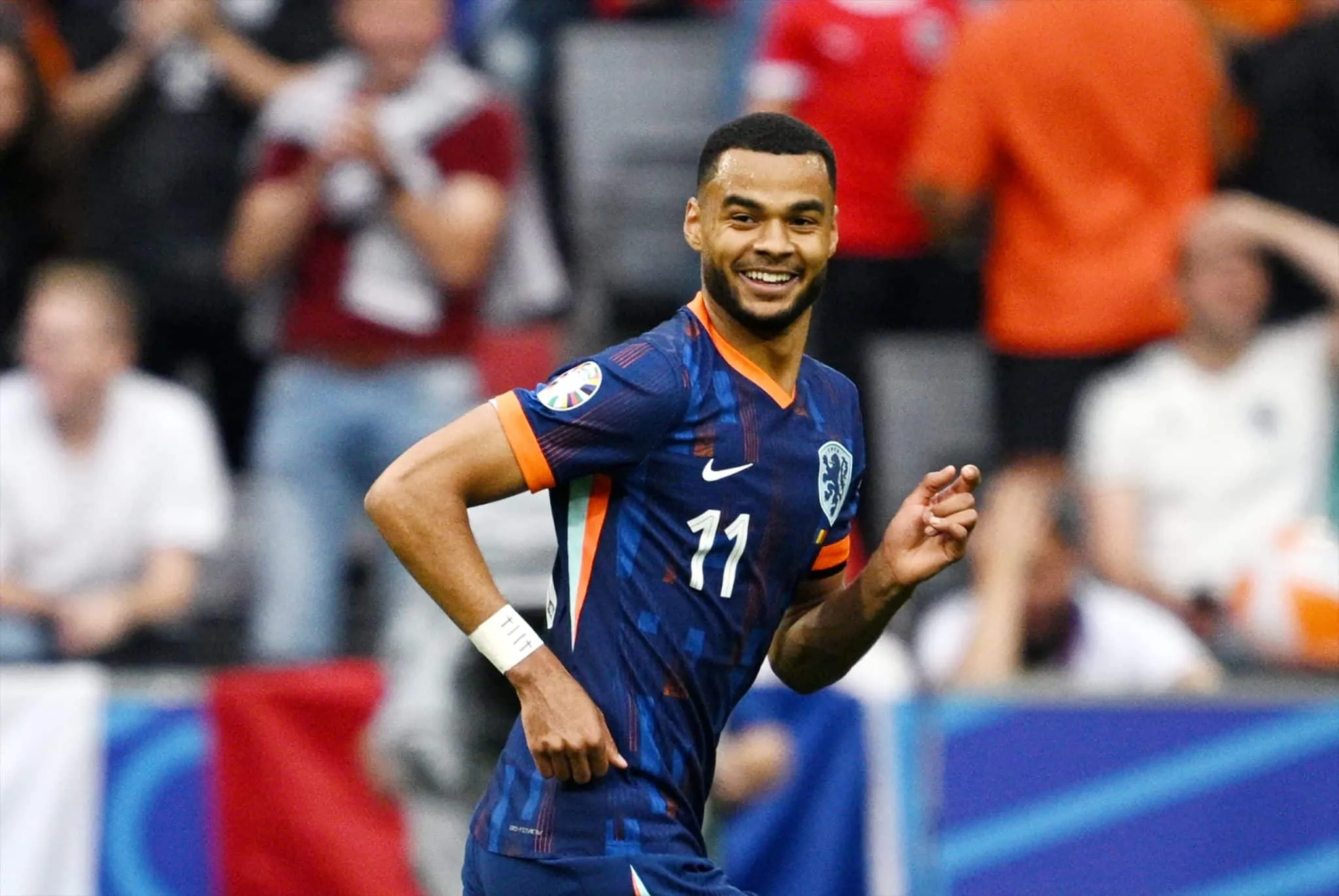 Jogador de sele&ccedil;&atilde;o? Gakpo comprova fama em decis&otilde;es e leva Holanda adiante na Eurocopa