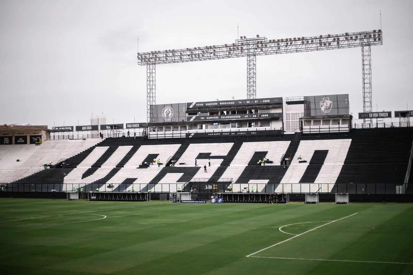 S&atilde;o Janu&aacute;rio e rela&ccedil;&atilde;o com SAF: o que est&aacute; em jogo na elei&ccedil;&atilde;o do Vasco entre Leven Siano e Pedrinho
