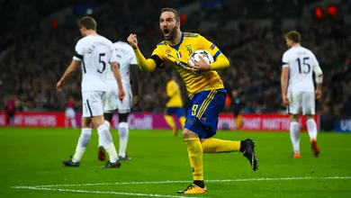 Higua&iacute;n viveu uma noite irrefut&aacute;vel na Champions, decisivo para a Juventus