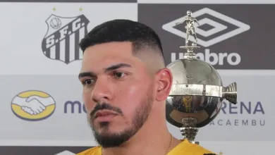 &lsquo;Modelo&rsquo; do Santos, Jo&atilde;o Paulo fala sobre les&atilde;o, expectativa por acesso e fase de Braz&atilde;o